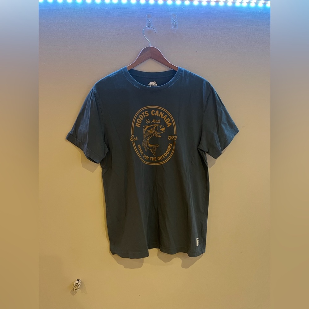 Roots fishing tee